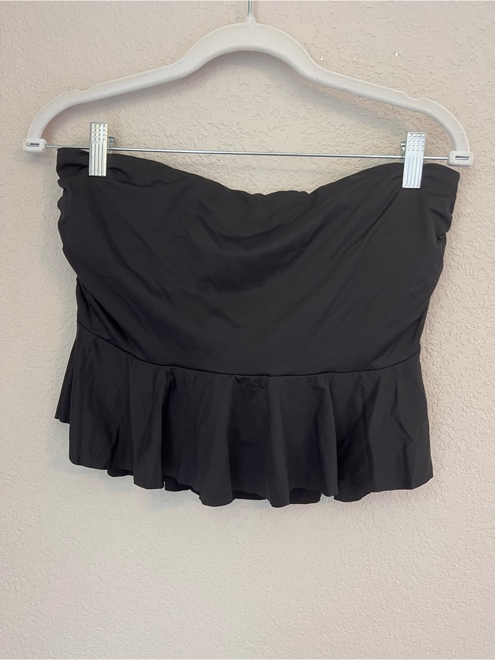 Tommy Bahama Black Strapless Ruffled One-Piece Swim Dress